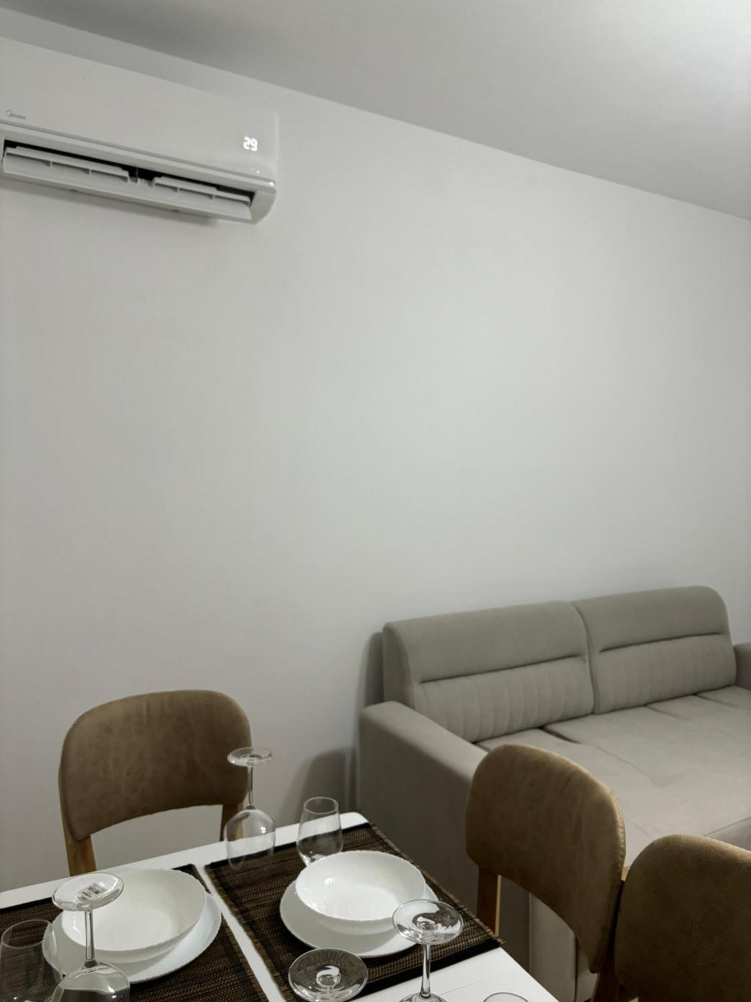 Kevi 'S Place Tirana Exterior photo