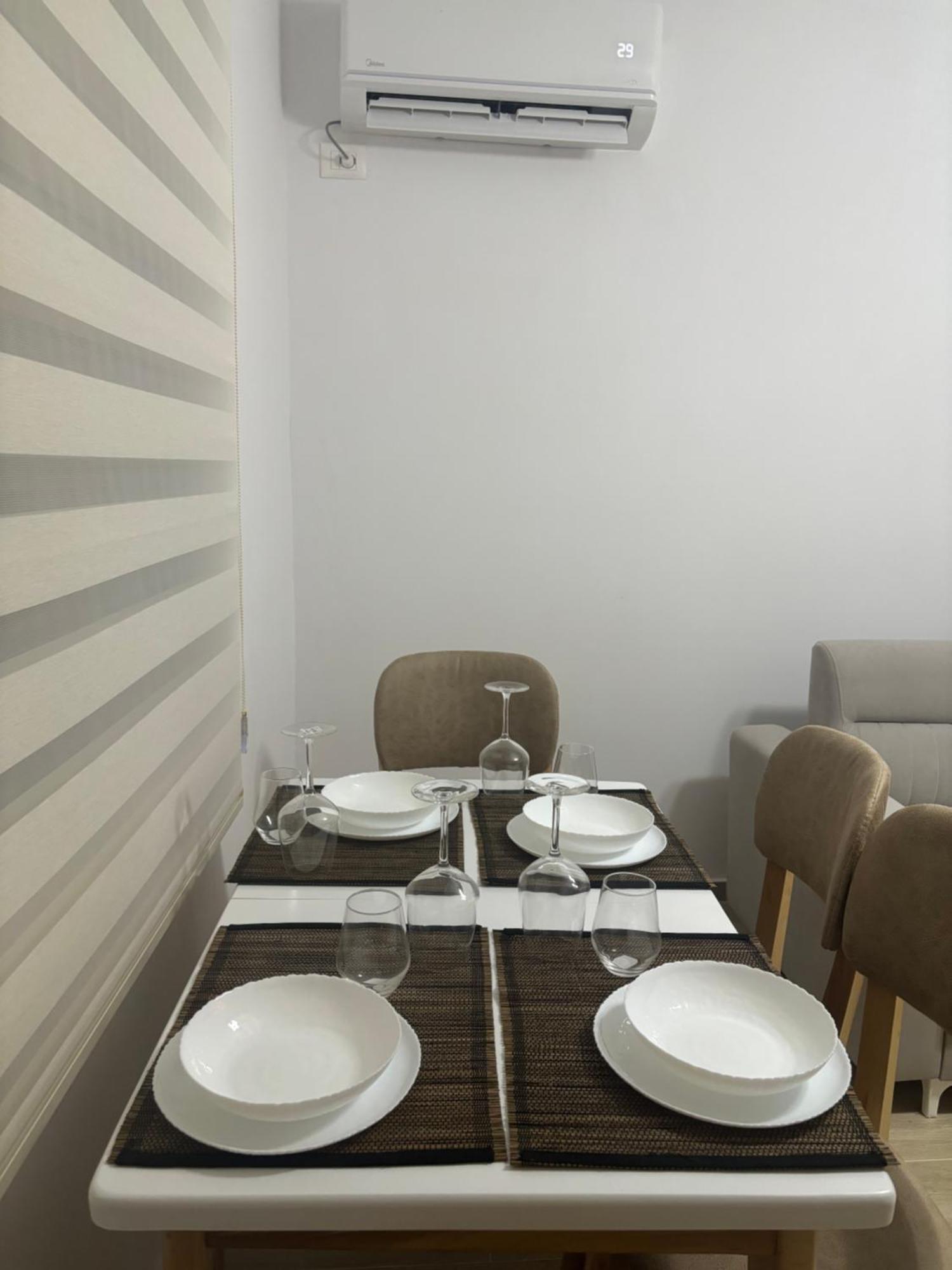 Kevi 'S Place Tirana Exterior photo